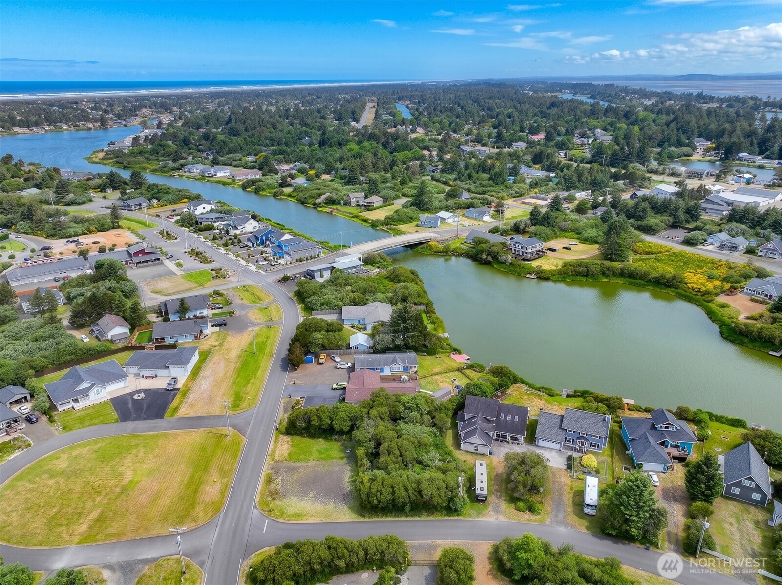 134 Sea Breeze Loop SW