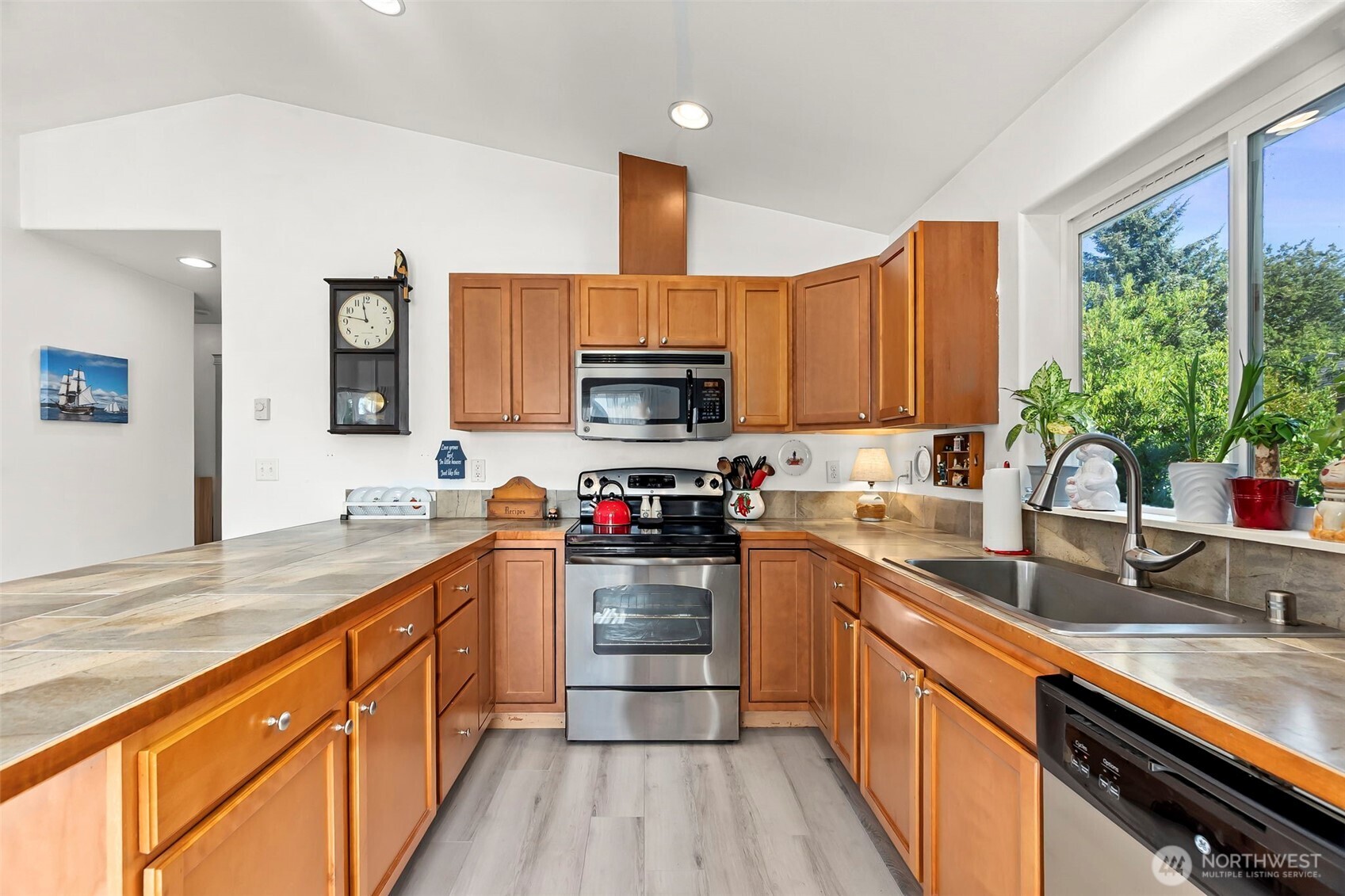 112 Seagate Street SW