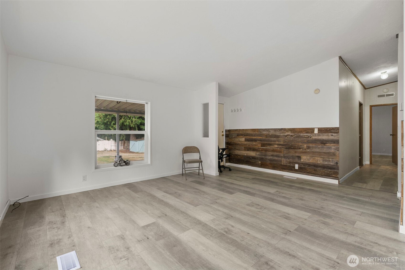 31 SE Cabana Avenue
