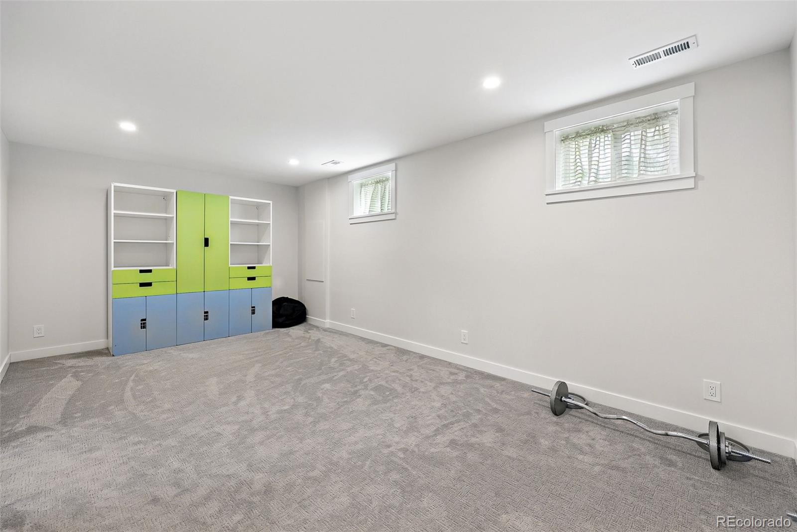 11041 Newland Street