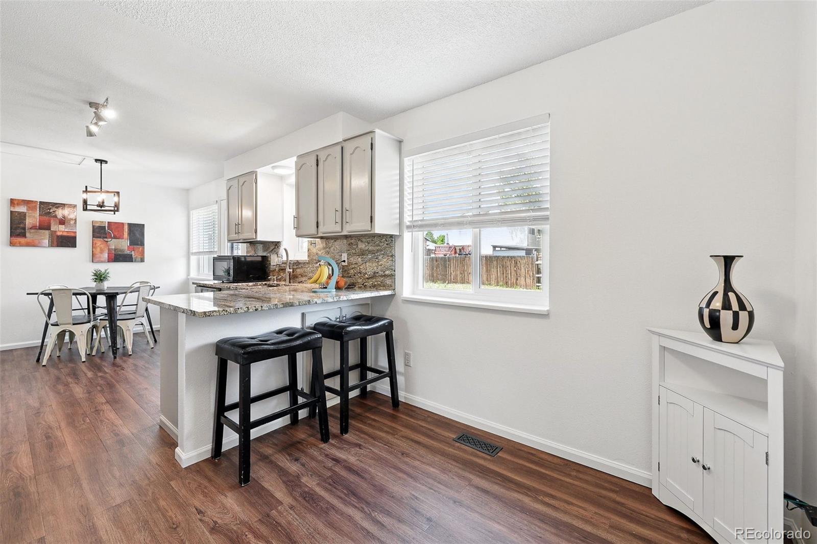 11041 Newland Street