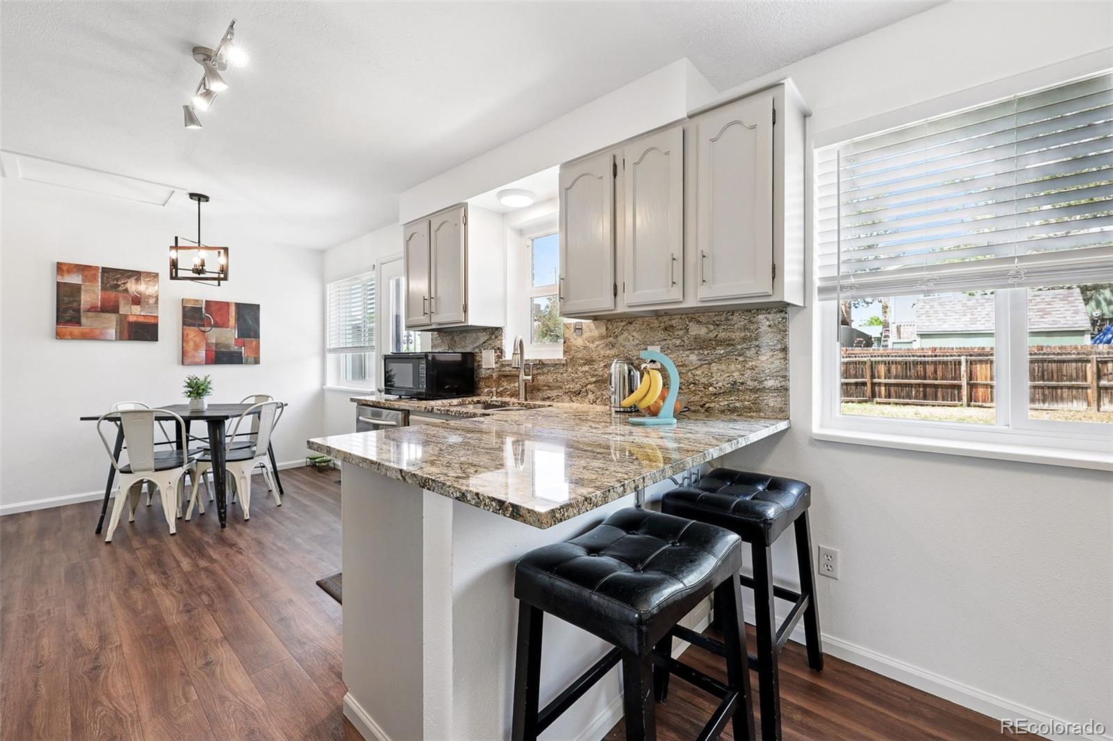 11041 Newland Street