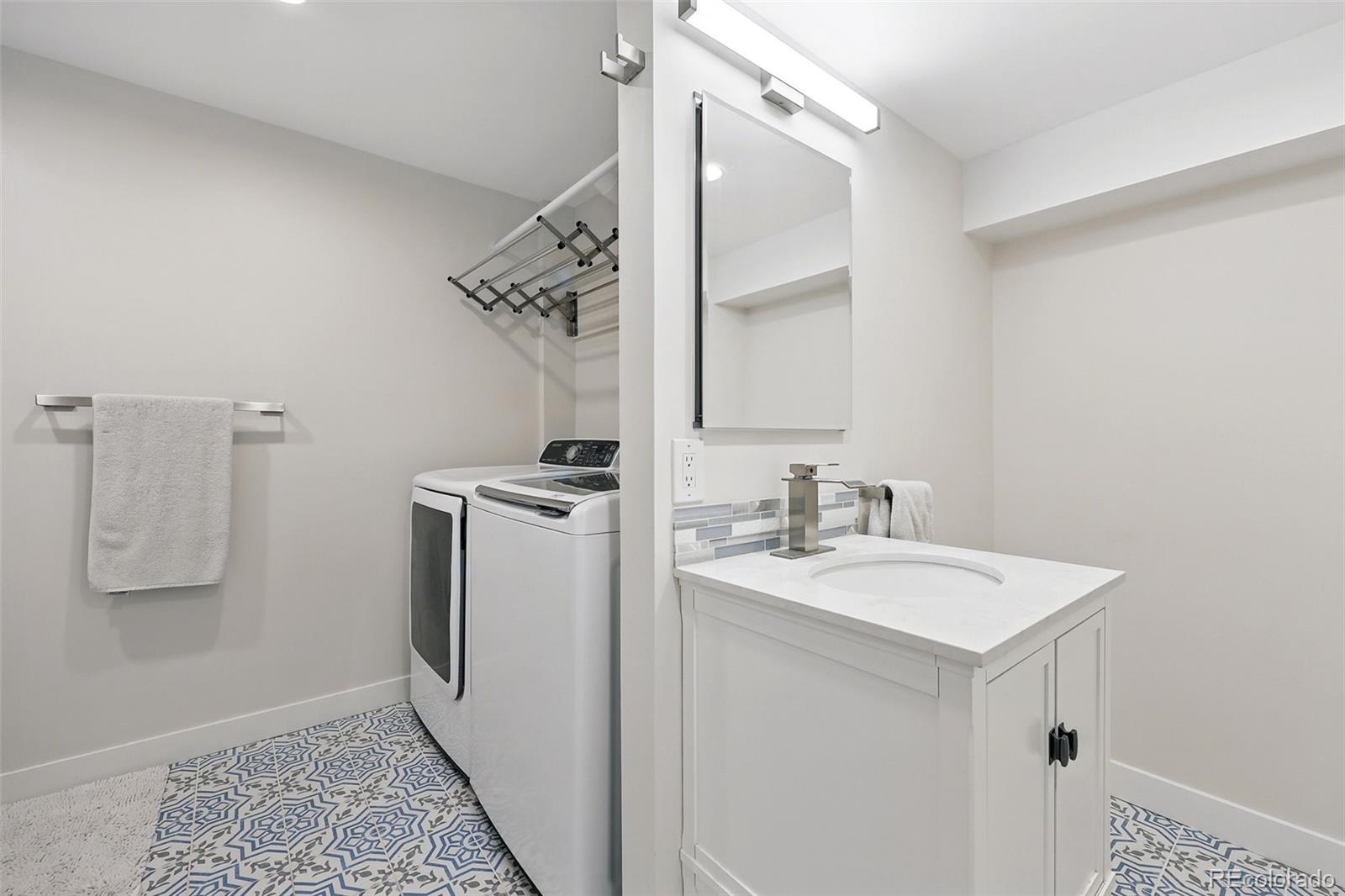 11041 Newland Street