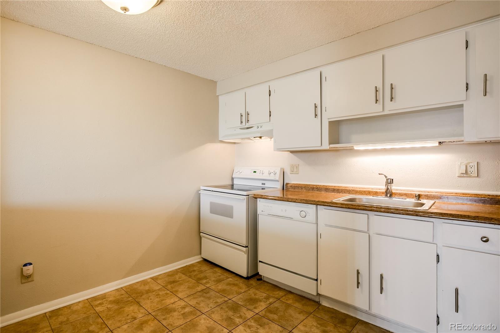 1306 S Parker Road Unit: 377