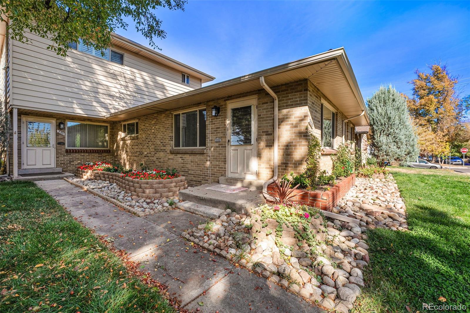 2009 S Williams Street