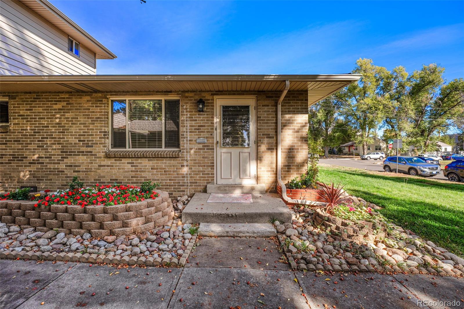 2009 S Williams Street