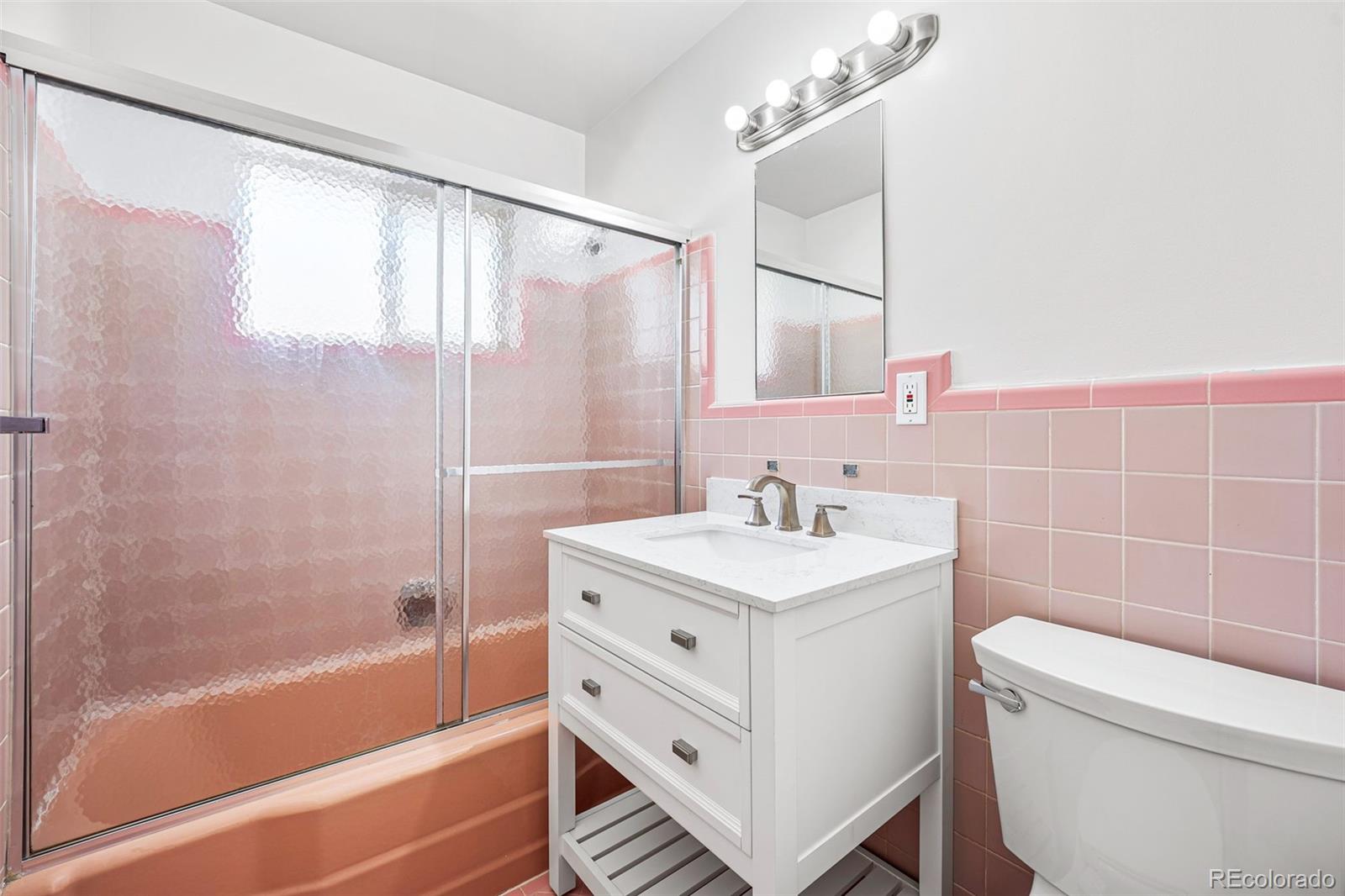 2009 S Williams Street