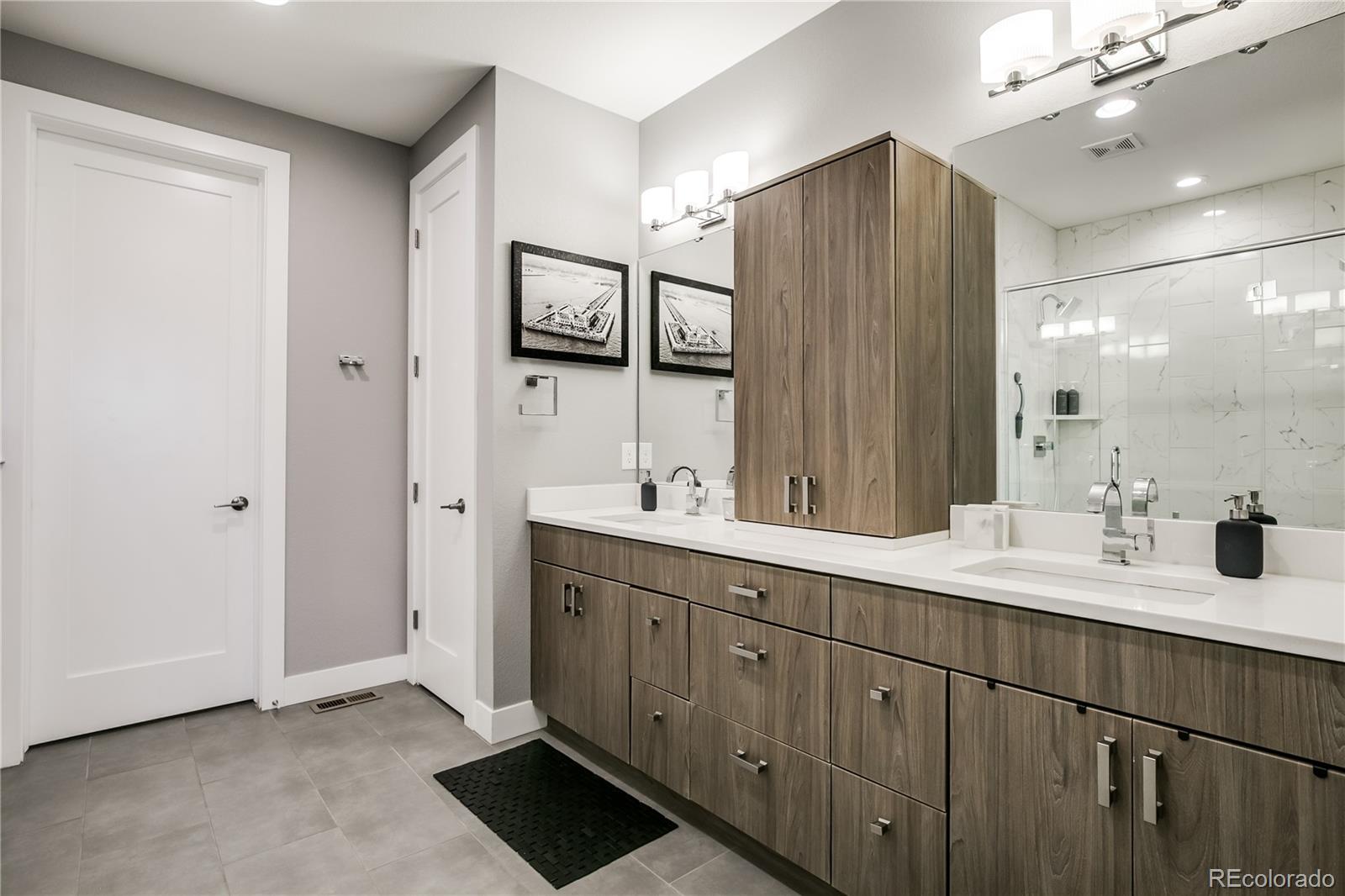 4210 N Navajo Street