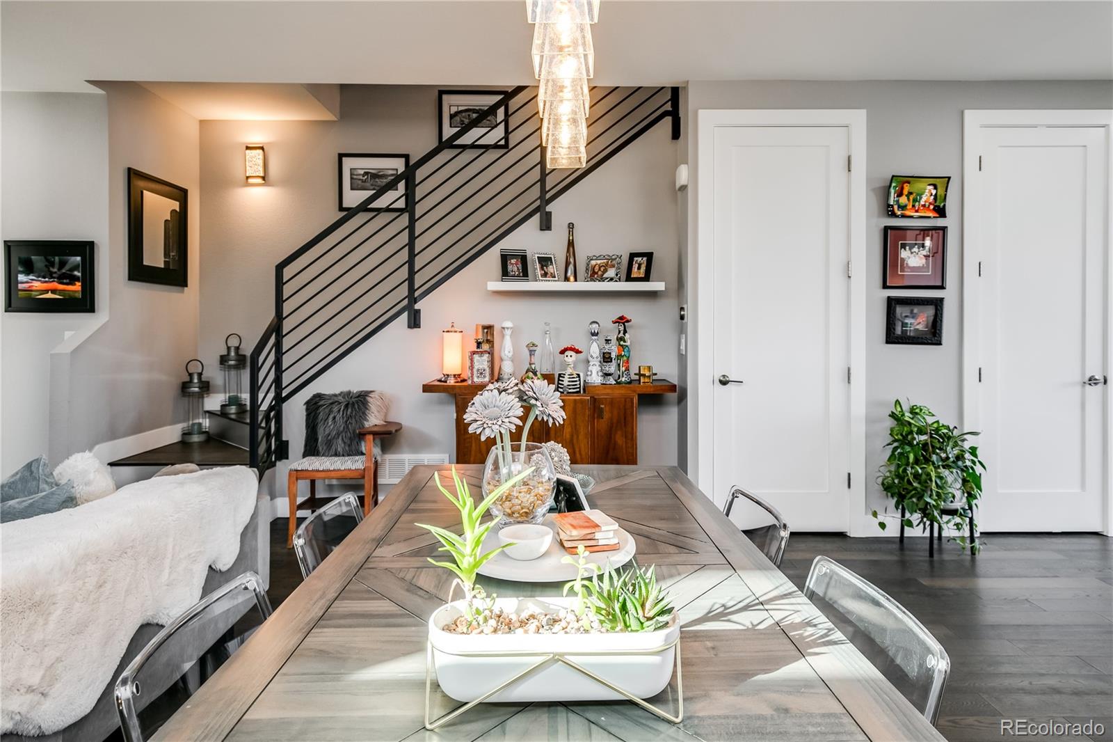 4210 N Navajo Street