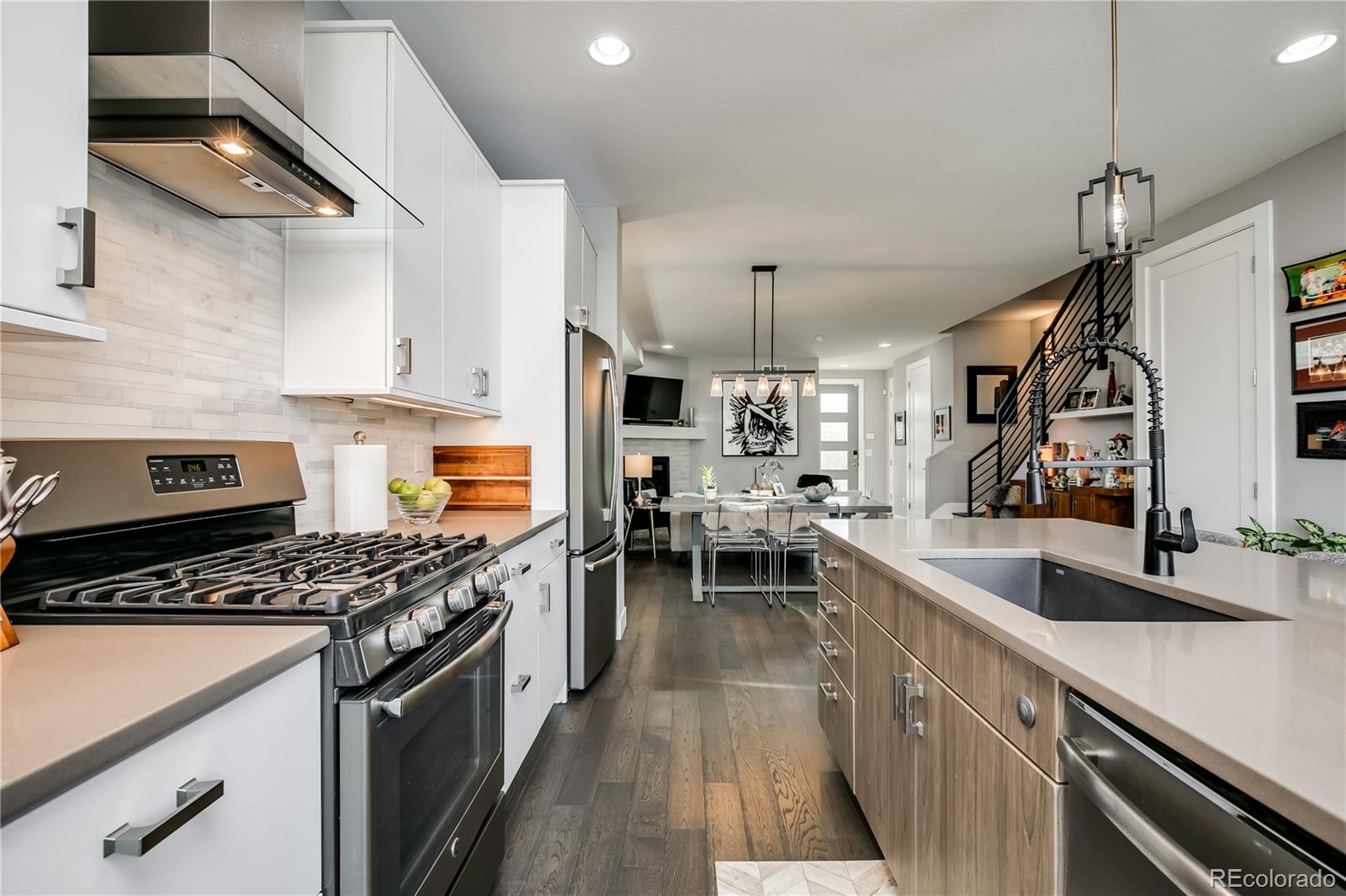 4210 N Navajo Street