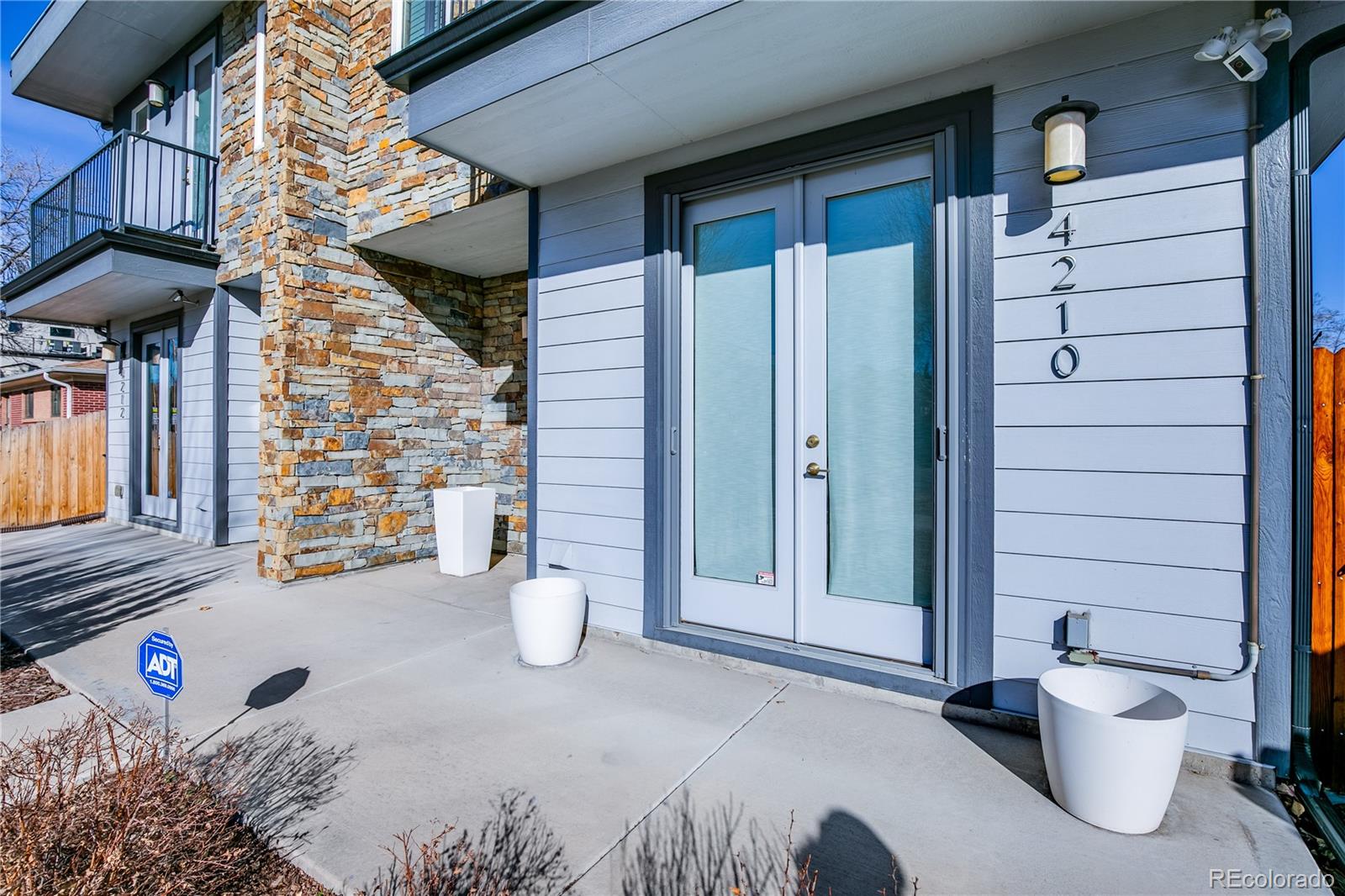 4210 N Navajo Street