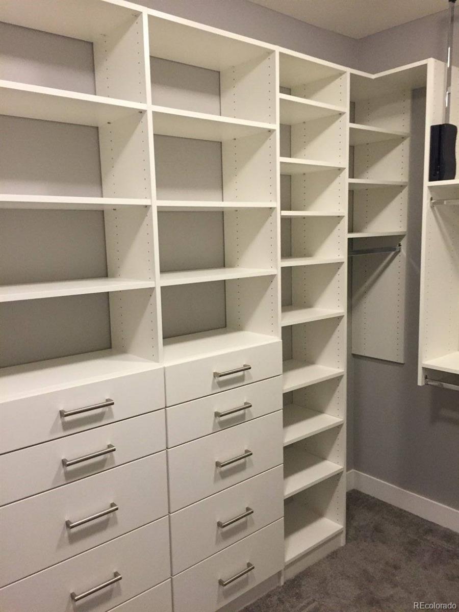 4210 N Navajo Street