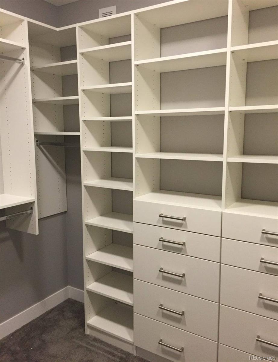 4210 N Navajo Street