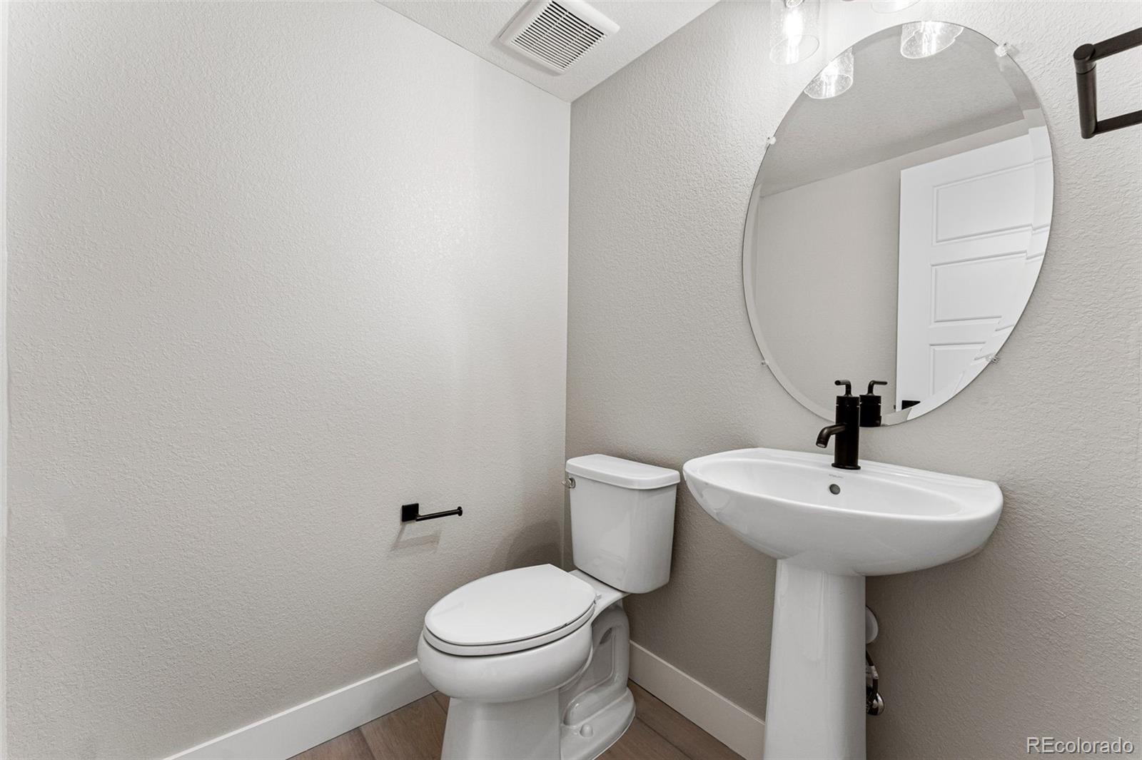 2068 S Holly Street Unit: 1