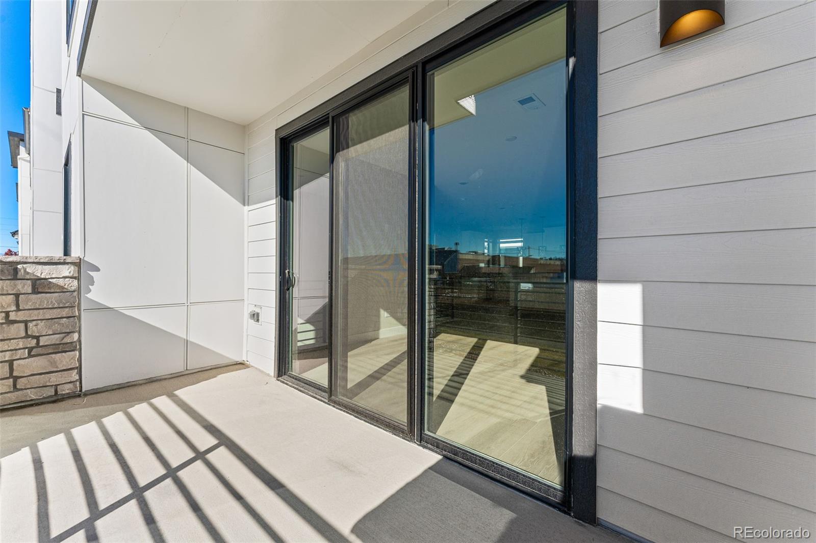 2068 S Holly Street Unit: 1