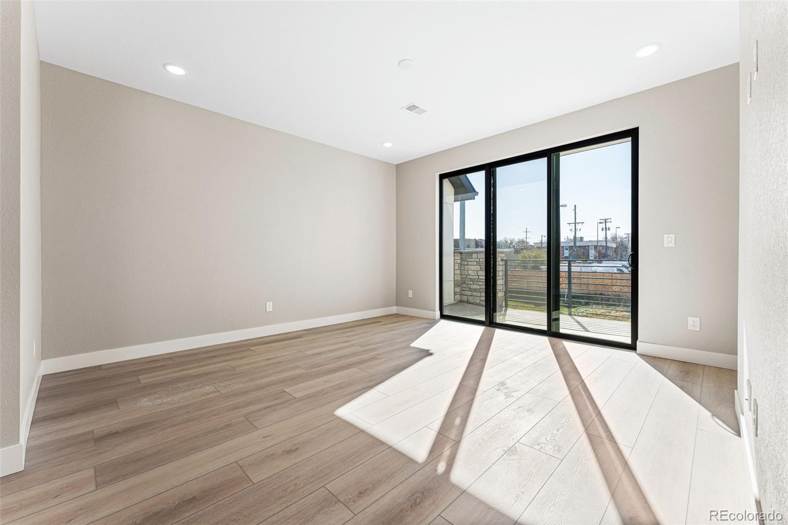 2068 S Holly Street Unit: 1