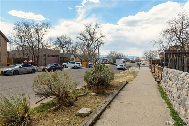 517 W 9th Street