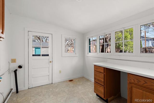 517 W 9th Street