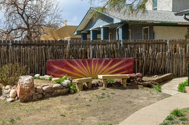 517 W 9th Street