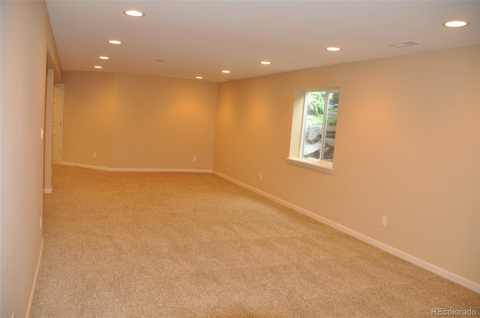 9058 Mountain Laurel Way