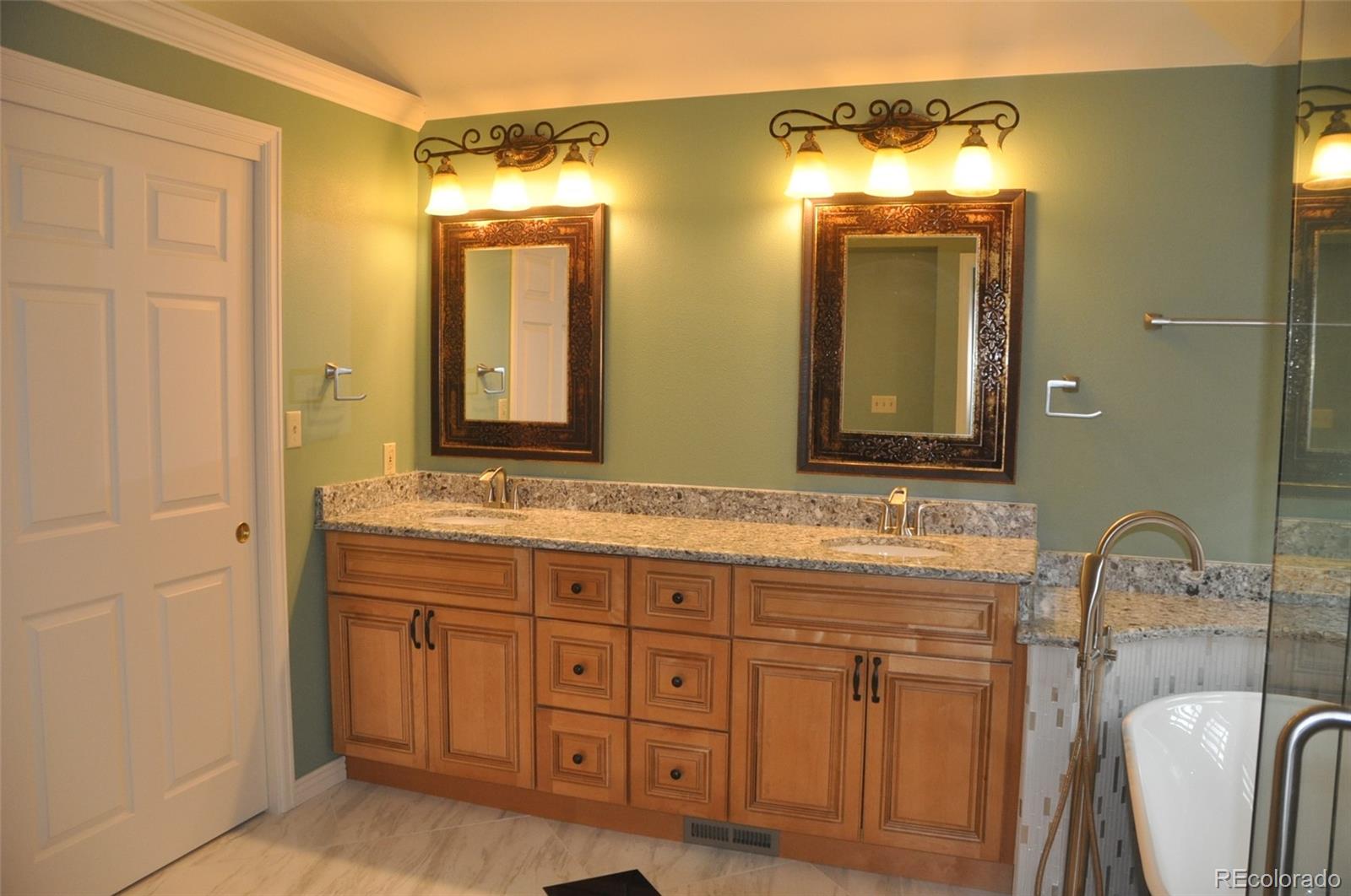 9058 Mountain Laurel Way