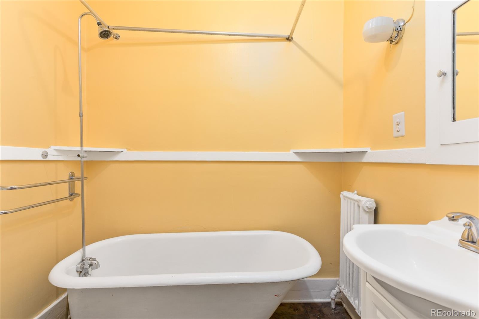 260 S Lafayete Street