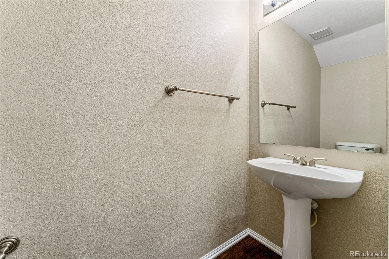 7940 S Kittredge Way