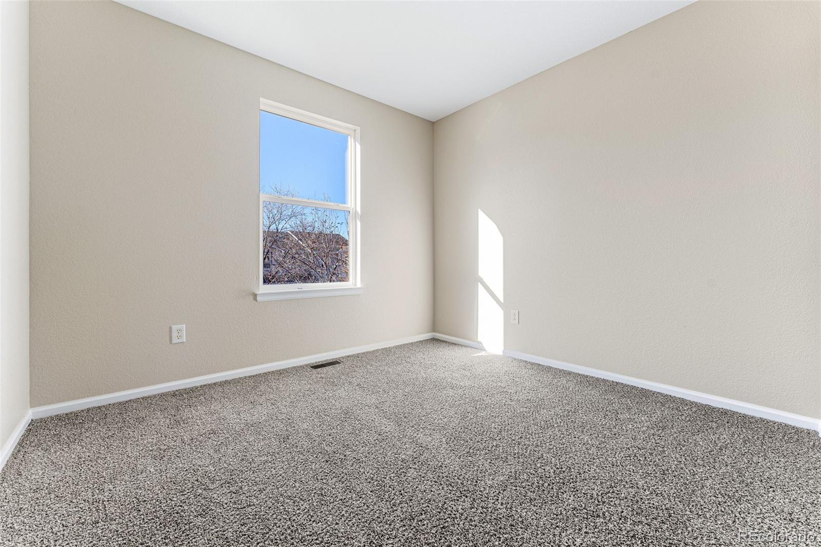 7940 S Kittredge Way