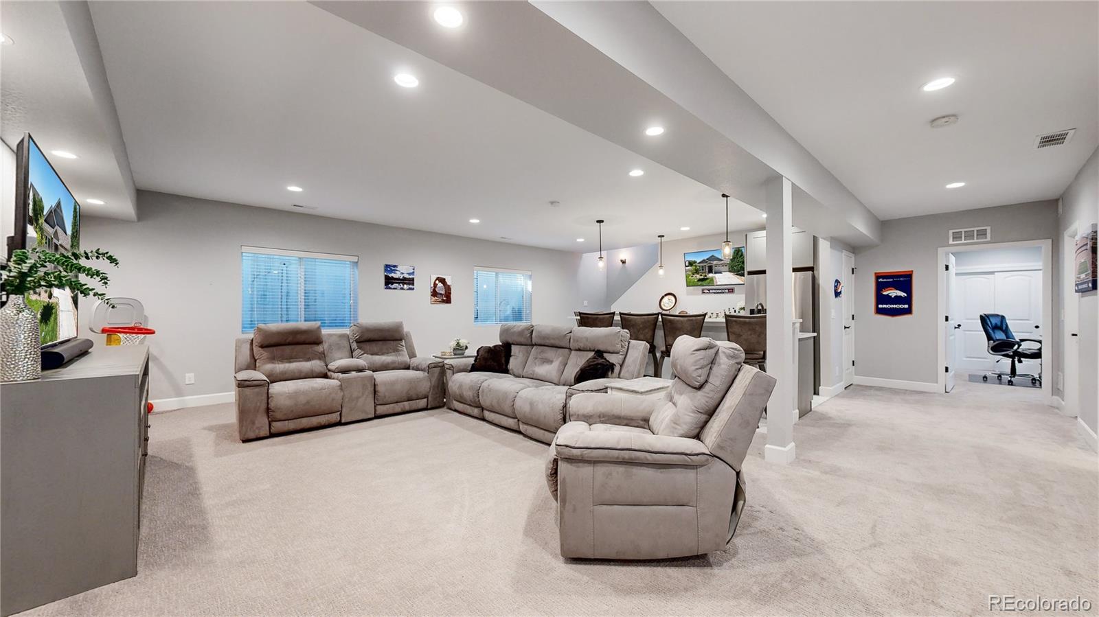 15837 Josephine Circle W