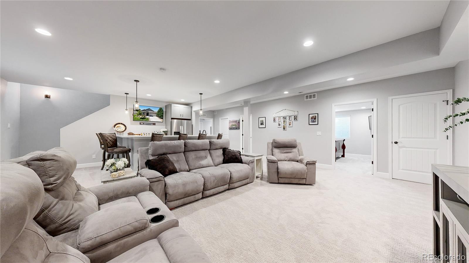 15837 Josephine Circle W