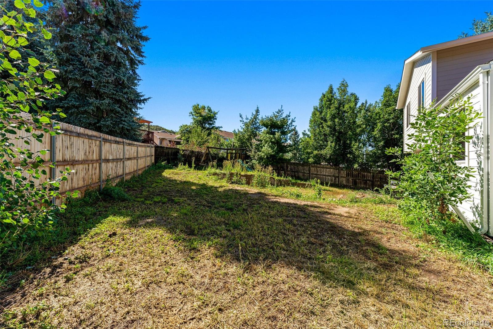 417 S Larkspur Drive