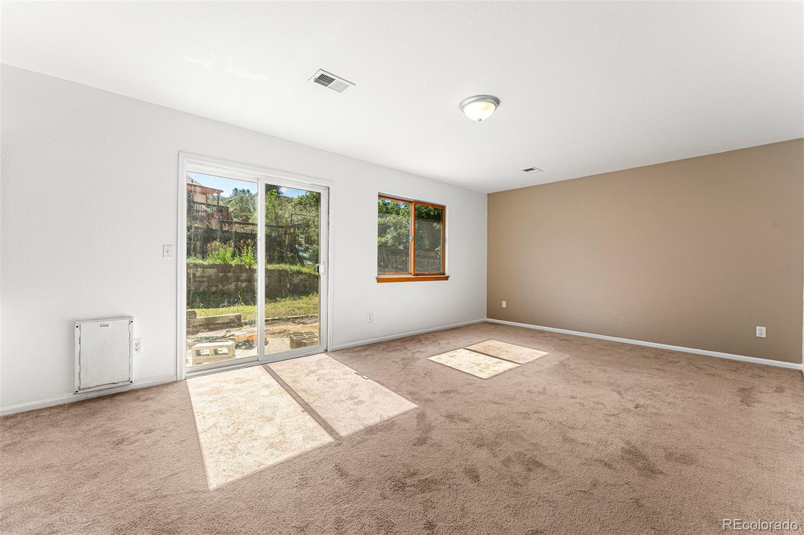 417 S Larkspur Drive