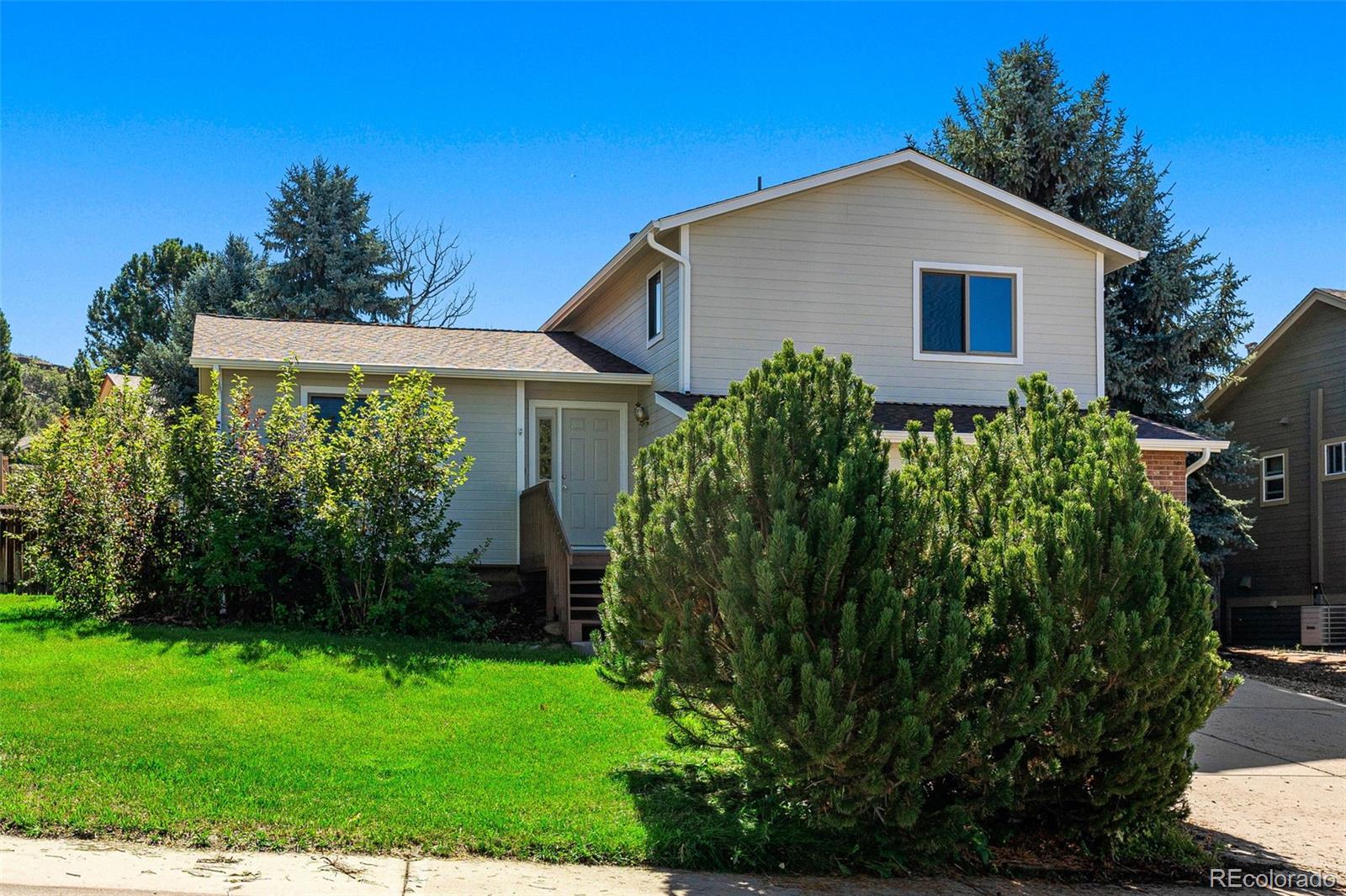 417 S Larkspur Drive