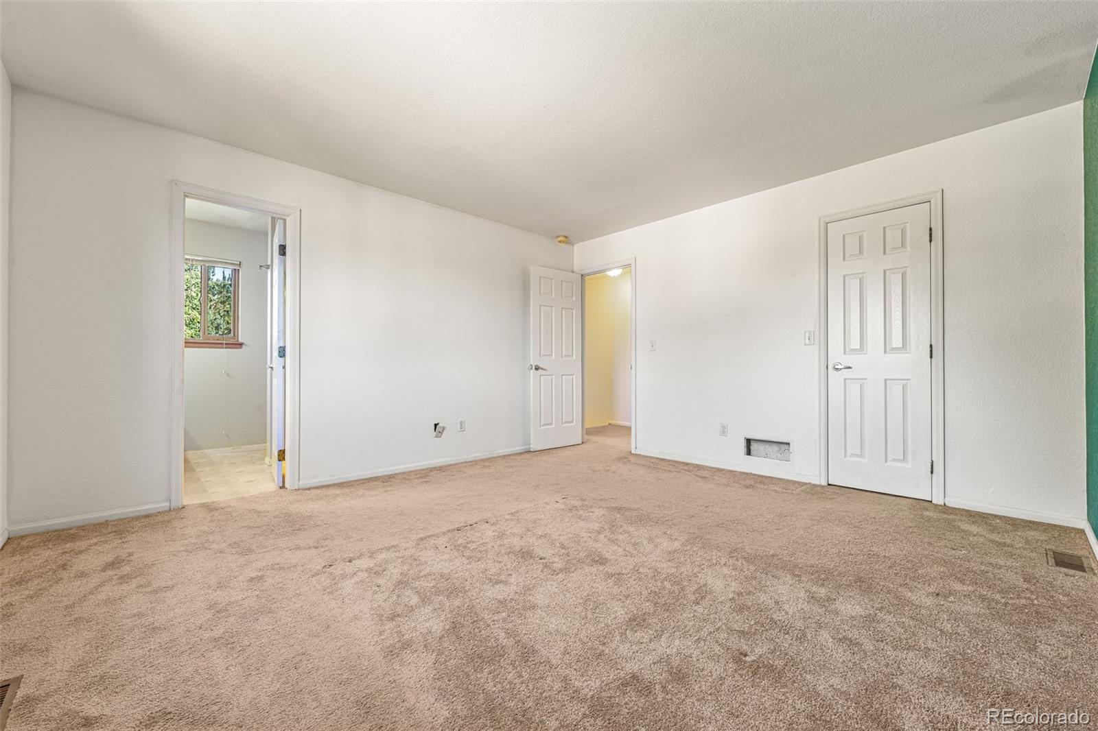 417 S Larkspur Drive