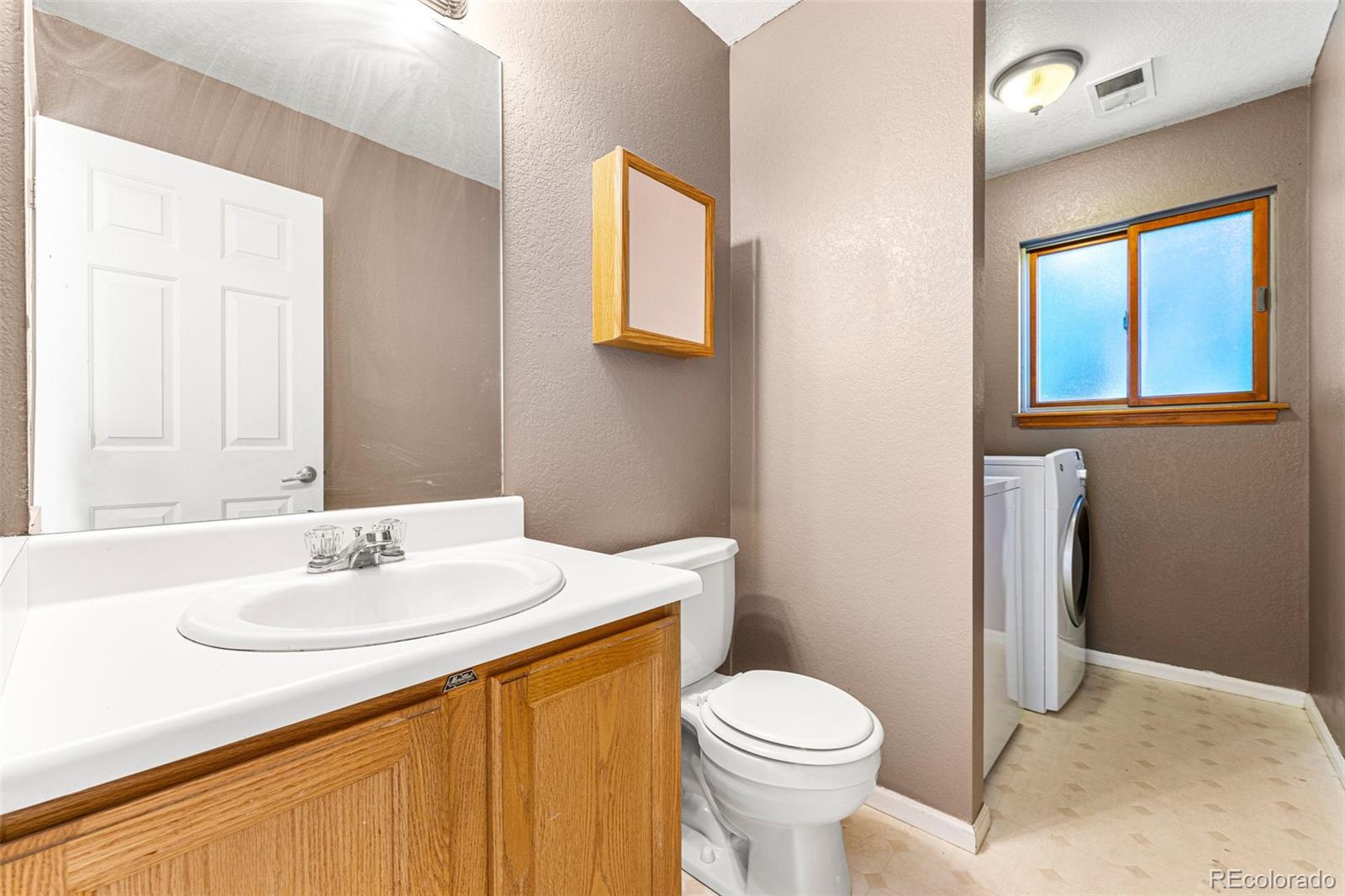 417 S Larkspur Drive