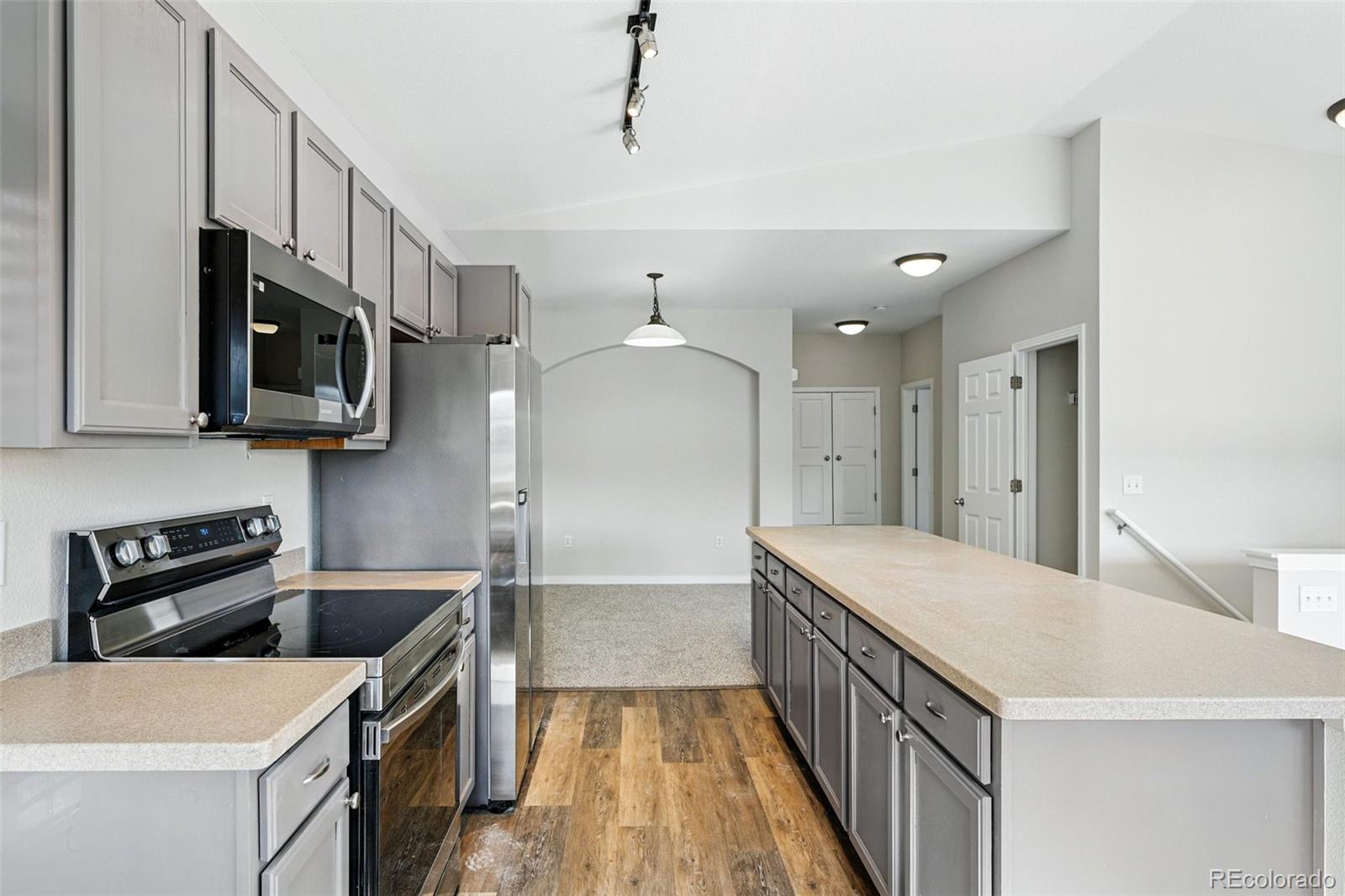 9434 Ashbury Circle Unit: 203