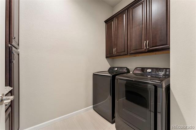 2574 Skyline Court