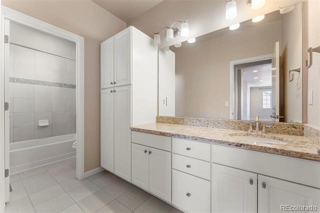 2574 Skyline Court
