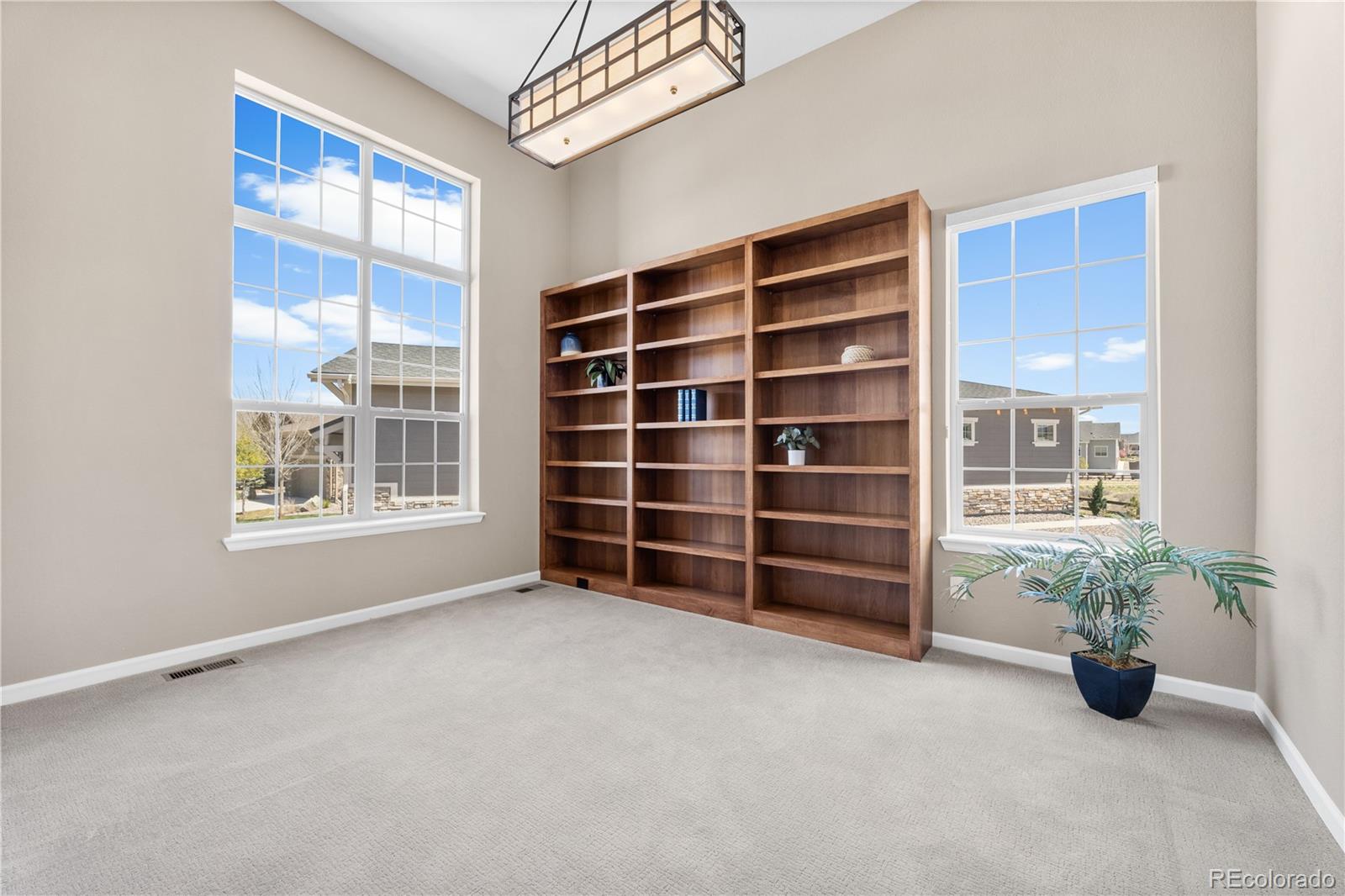 8606 S Shawnee Court