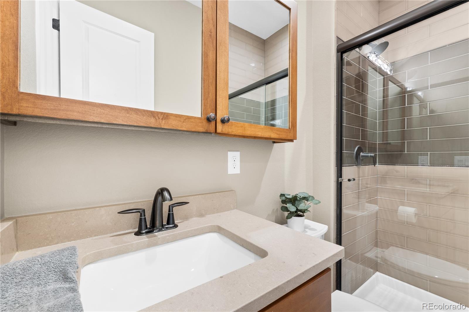 8606 S Shawnee Court