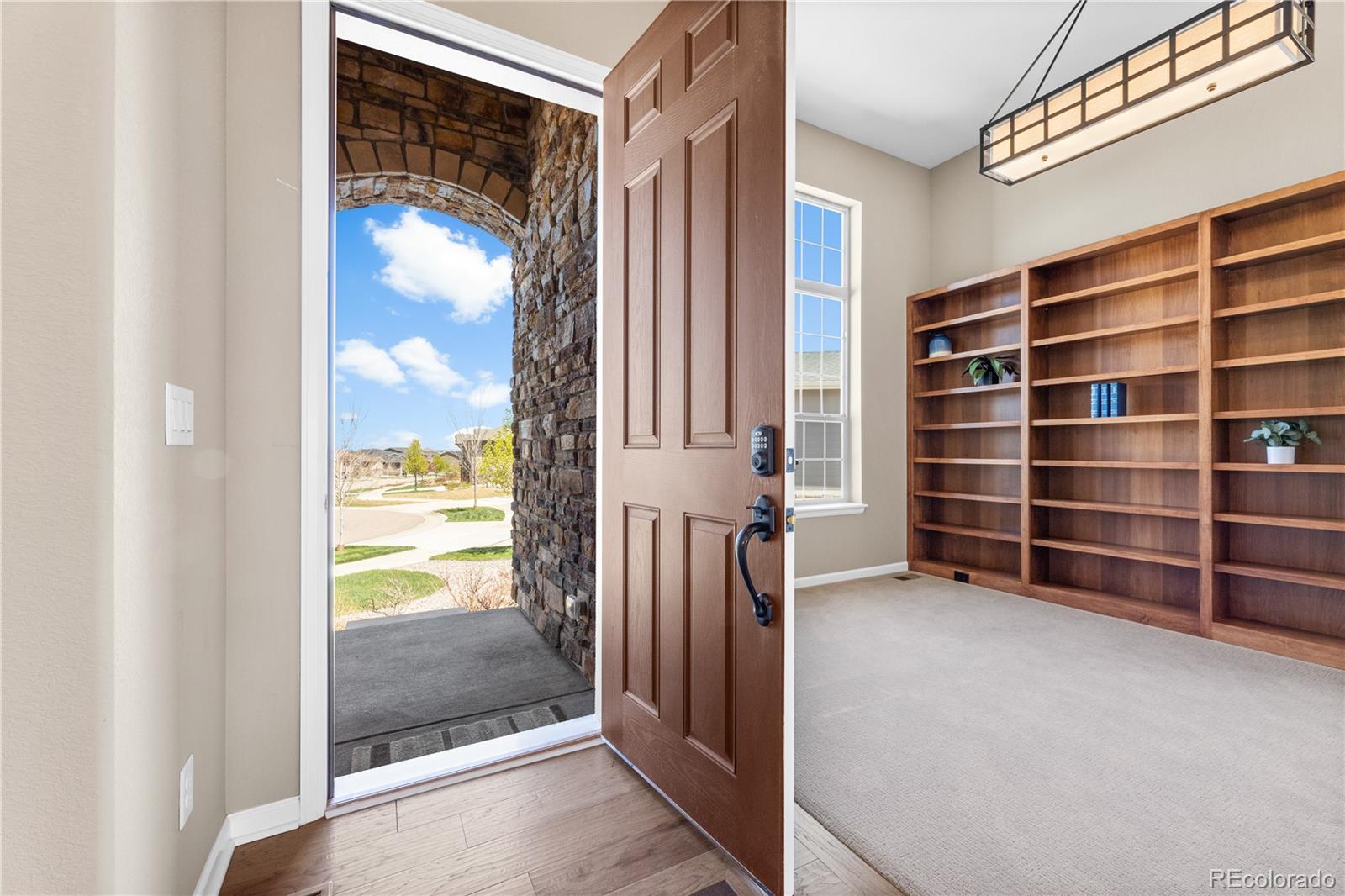 8606 S Shawnee Court