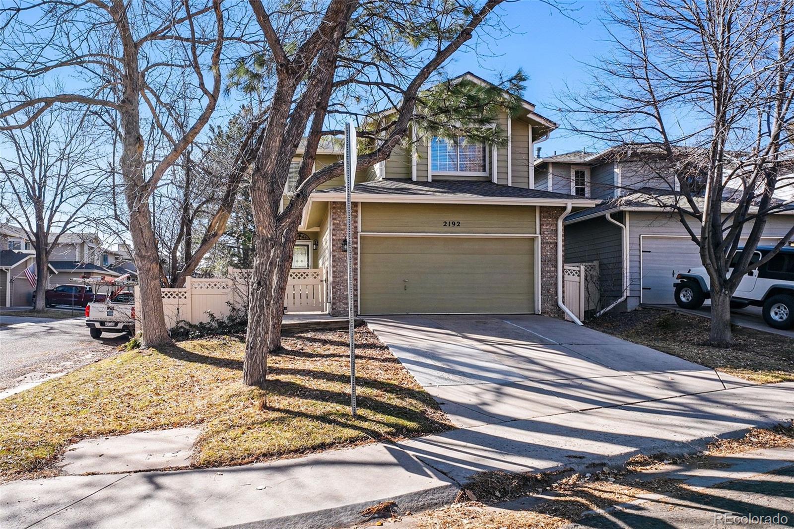 2192 E Phillips Lane