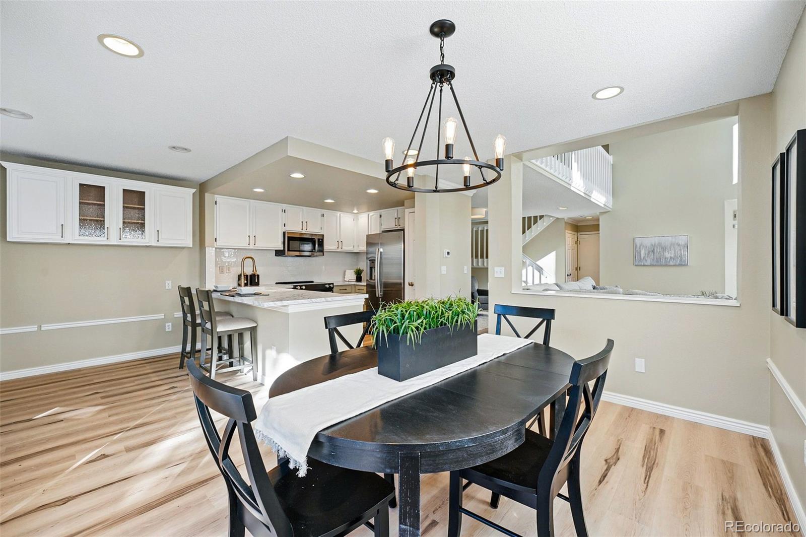 2192 E Phillips Lane