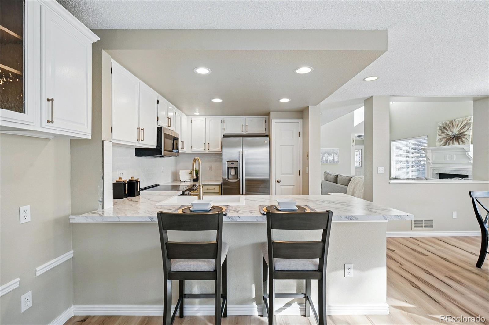 2192 E Phillips Lane