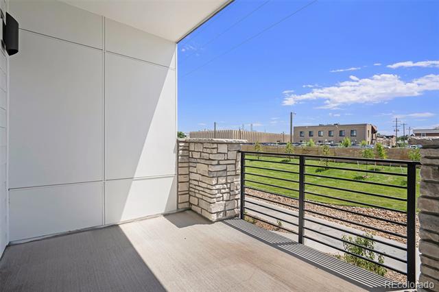2068 S Holly Street Unit: 5