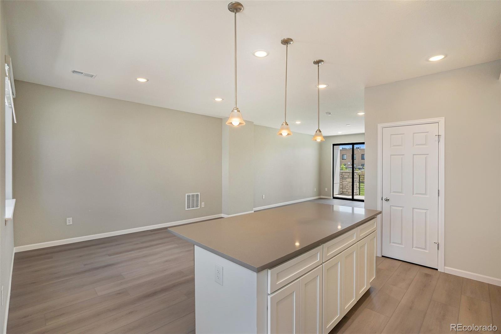 2068 S Holly Street Unit: 5