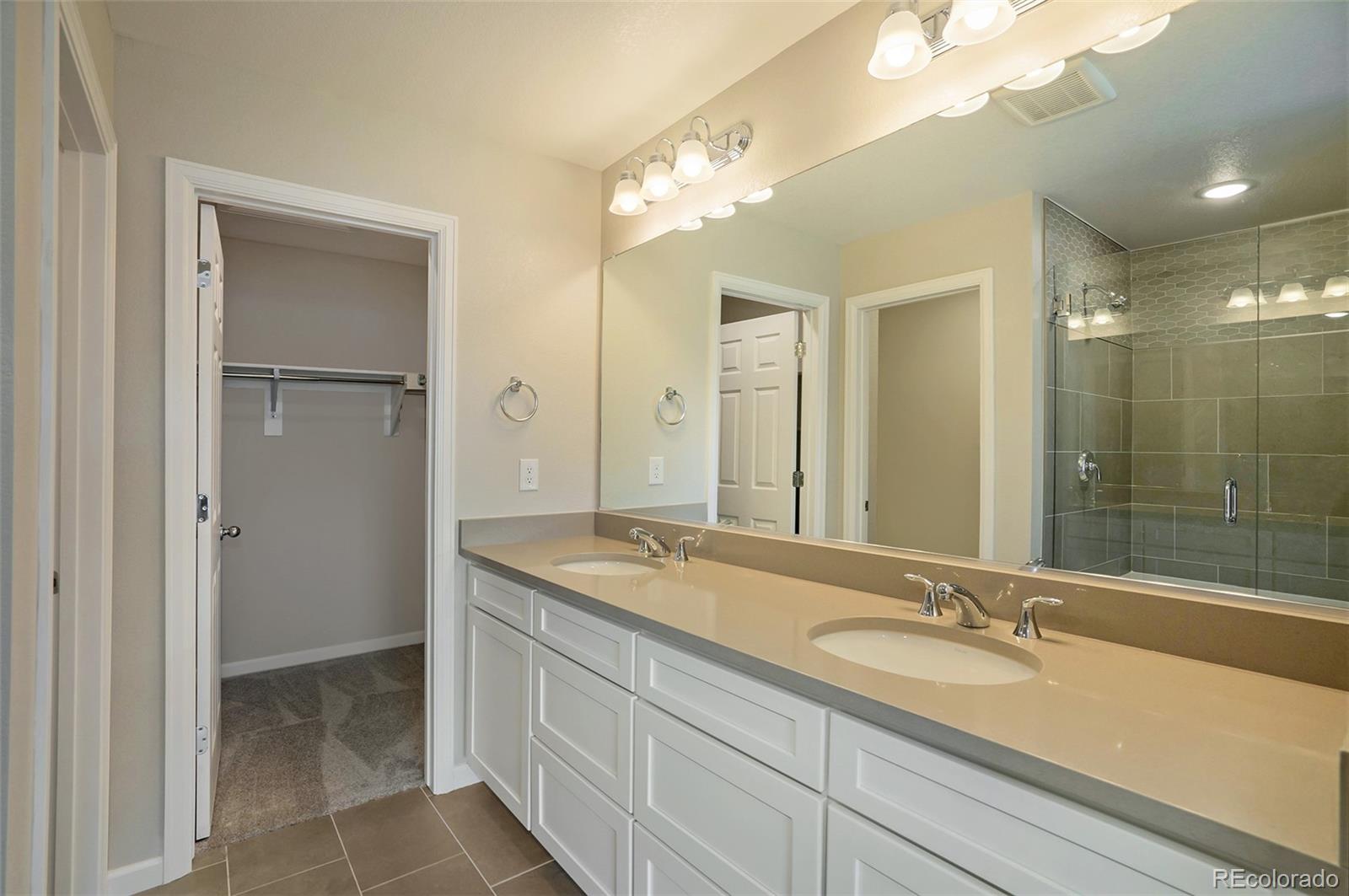 2068 S Holly Street Unit: 5