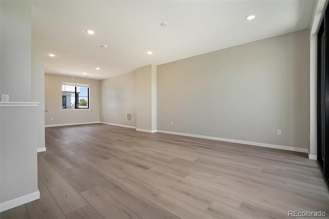 2068 S Holly Street Unit: 5