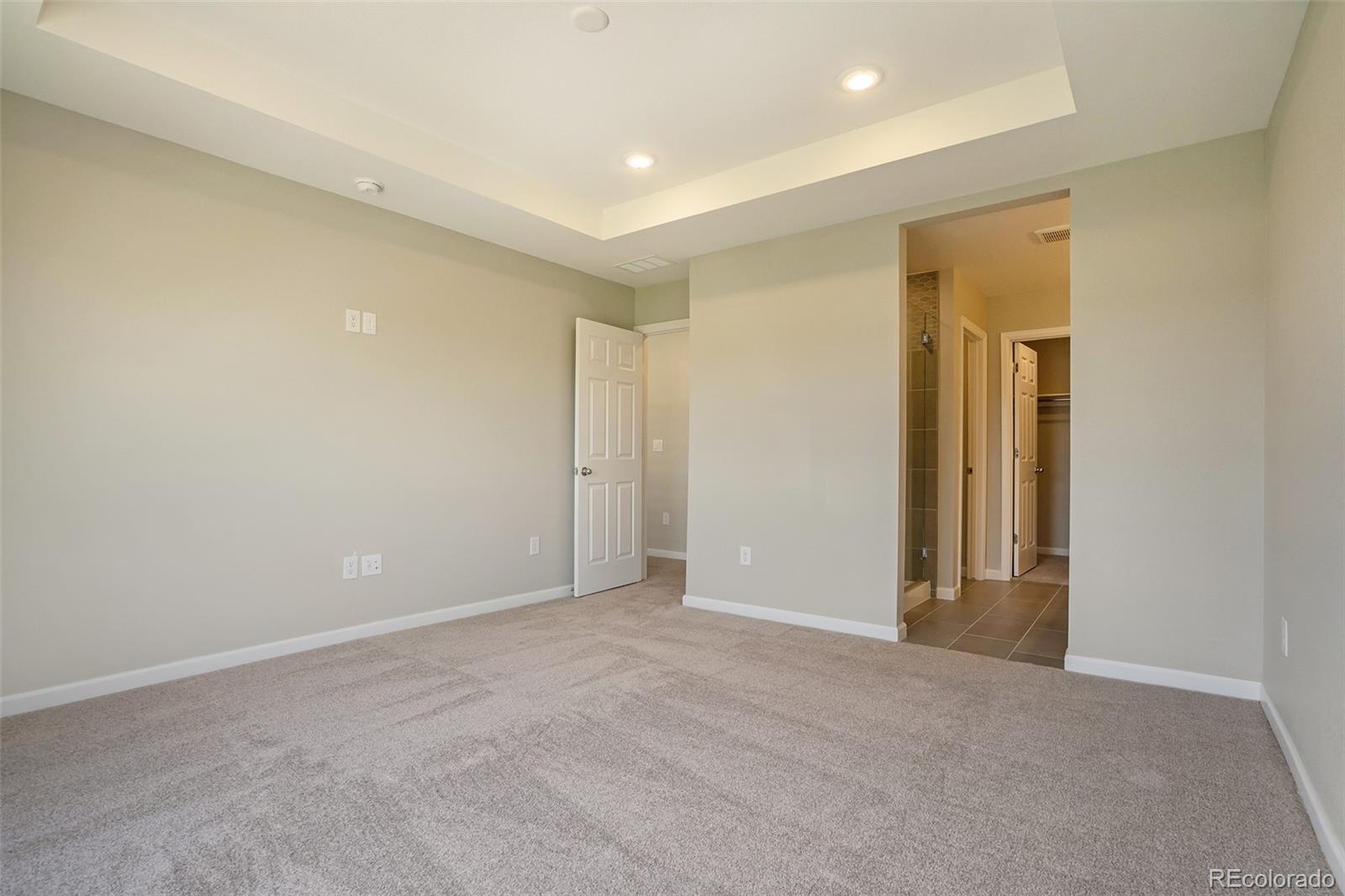 2068 S Holly Street Unit: 5