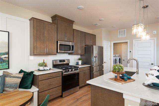5762 S Addison Way Unit: C